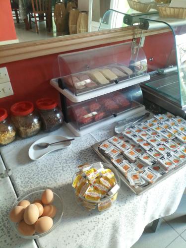 อาหารและเครื่องดื่ม, Frangiscos in เกาะเพรอส อาหารและเครื่องดื่ม, Frangiscos in เกาะเพรอส