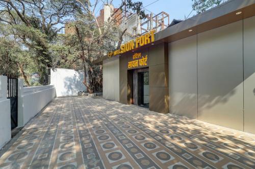 Exterior view, Hotel Sion Fort in Chembur Exterior view, Hotel Sion Fort in Chembur