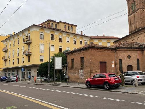 Exterior view, HouSmart Massarenti 61 in East Bologna Exterior view, HouSmart Massarenti 61 in East Bologna