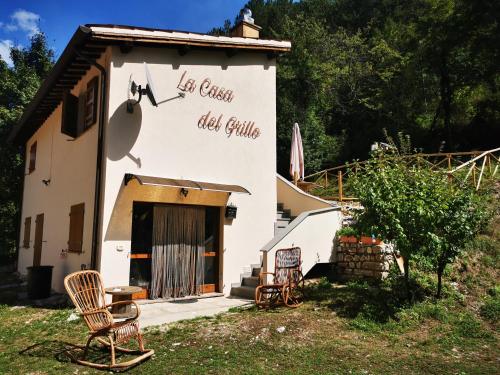 LA CASA DEL GRILLO - Valle del Menotre - Rasiglia in Sellano LA CASA DEL GRILLO - Valle del Menotre - Rasiglia in Sellano