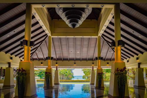 Exterior view, Dusit Thani Krabi Beach Resort in Klong Muang Exterior view, Dusit Thani Krabi Beach Resort in Klong Muang
