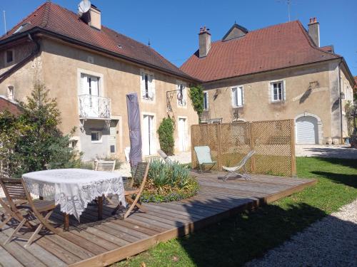 Le Clos- Le Pavillon in Quingey Le Clos- Le Pavillon in Quingey