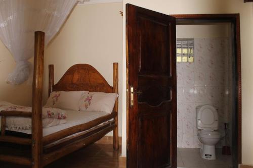 ShoeBill Safari Lodge in Fort Portal ShoeBill Safari Lodge in Fort Portal