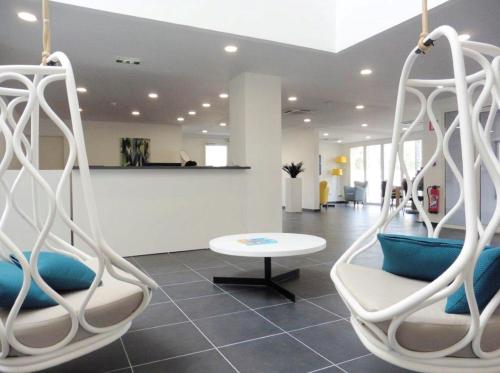 Előcsarnok, Appart'Hotel Prestige Odalys Nakara in Agde Előcsarnok, Appart'Hotel Prestige Odalys Nakara in Agde
