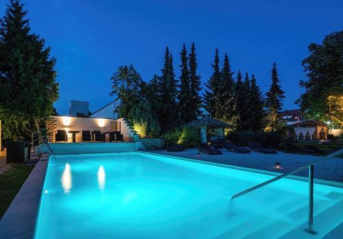 HOLI DAY SPA 2-Bett Zimmer App 3 in Reinickendorf HOLI DAY SPA 2-Bett Zimmer App 3 in Reinickendorf