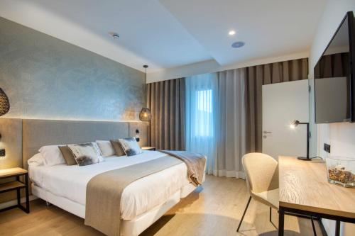 Hotel Costabella in Girona Hotel Costabella in Girona