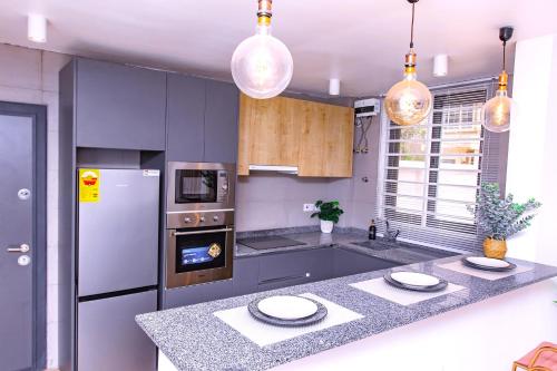 AZURE - the perfect escape in Tema AZURE - the perfect escape in Tema