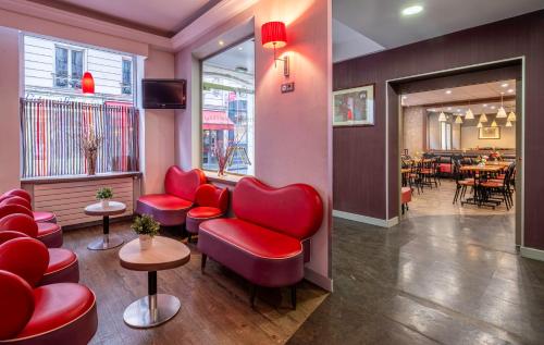 Előcsarnok, Grand Hotel De Turin near Basilique du Sacre-Coeur de Montmartre Előcsarnok, Grand Hotel De Turin near Basilique du Sacre-Coeur de Montmartre