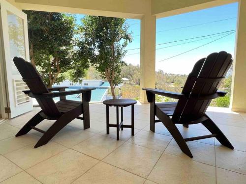 Aruanda Apartment - perfect get-away for two at the top of Bequia in Port Elizabeth Aruanda Apartment - perfect get-away for two at the top of Bequia in Port Elizabeth