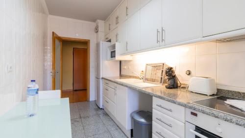 Central Matosinhos Apartment by Unique Hosts in Senhora Da Hora Central Matosinhos Apartment by Unique Hosts in Senhora Da Hora