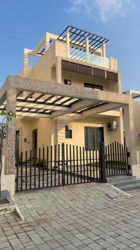 ECR Ocean Drive Villa with Private Pool in Mamallapuram ECR Ocean Drive Villa with Private Pool in Mamallapuram