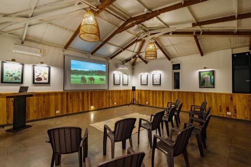 Meeting room / ballrooms, Machaan Wilderness Lodge Nagarahole in Kutta Meeting room / ballrooms, Machaan Wilderness Lodge Nagarahole in Kutta