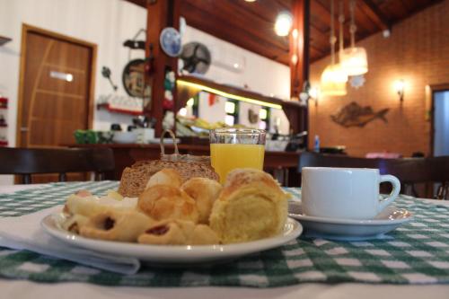 Eten en drinken, Pousada Manacas in Ubatuba Eten en drinken, Pousada Manacas in Ubatuba