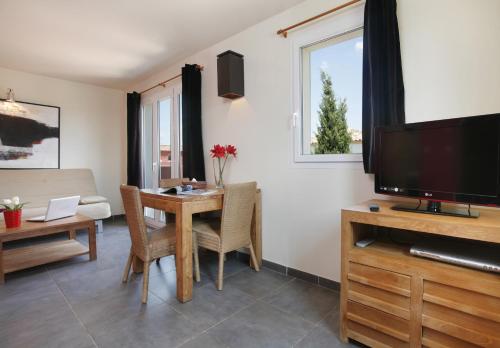 This photo about Domaine le Milos shared on HyHotel.com