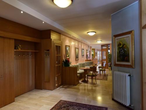 Lobby, Hotel Ginepro in Aprica Lobby, Hotel Ginepro in Aprica