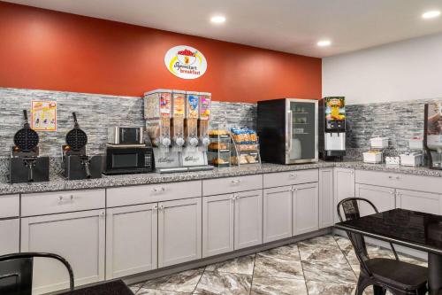 طعام و مشروبات, Super 8 by Wyndham Columbus/Edinburgh in Columbus طعام و مشروبات, Super 8 by Wyndham Columbus/Edinburgh in Columbus