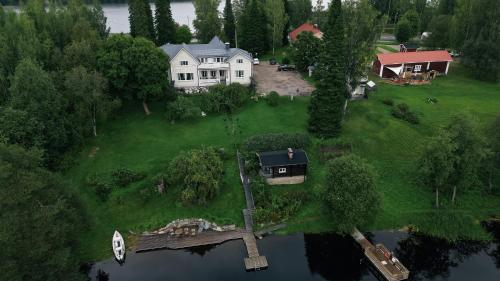 Ruustinnan telttamajoitukset in Saarijarvi Ruustinnan telttamajoitukset in Saarijarvi