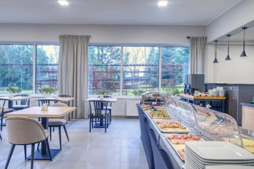 Alimentos e Bebidas, Lawendowy Dwór (Lawendowy Dwor) in Pszczolki Alimentos e Bebidas, Lawendowy Dwór (Lawendowy Dwor) in Pszczolki