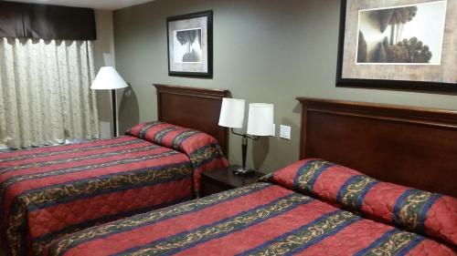 This photo about Anaheim Lodge shared on HyHotel.com