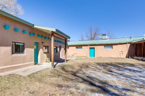 Quiet Mora Hideaway 35 Mi to Angel Fire Resort! in Guadalupita (NM) Quiet Mora Hideaway 35 Mi to Angel Fire Resort! in Guadalupita (NM)