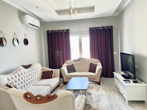 gedeelde lounge/tv-ruimte, Vila 007 in Velipoje gedeelde lounge/tv-ruimte, Vila 007 in Velipoje