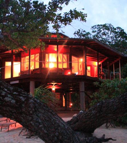 Pemandangan, Exclusive Sunrise Resort in Luganville Pemandangan, Exclusive Sunrise Resort in Luganville