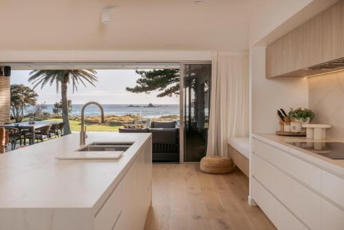 36 Marine - Unparalleled beachfront luxury in Tauranga 36 Marine - Unparalleled beachfront luxury in Tauranga