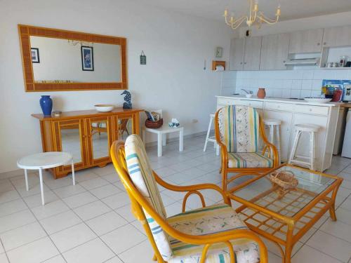 Appartement 3 pieces en bord de mer avec terrasse et parking, 6 personnes - FR-1-423-293 in Le Grau d'Agde Appartement 3 pieces en bord de mer avec terrasse et parking, 6 personnes - FR-1-423-293 in Le Grau d'Agde