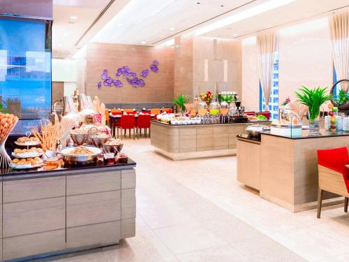 Food and beverages, Ibis Bangkok Siam in Siam Food and beverages, Ibis Bangkok Siam in Siam