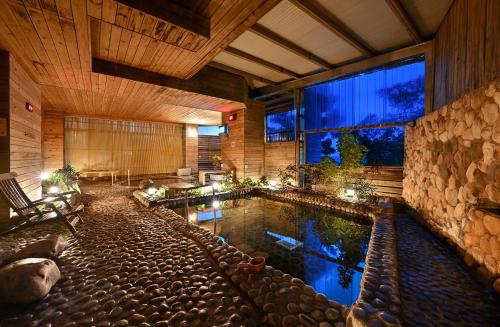 Termalna kopalna kad, CT Green Bay Hot-Spring Hotel in Wanli okrožje Termalna kopalna kad, CT Green Bay Hot-Spring Hotel in Wanli okrožje