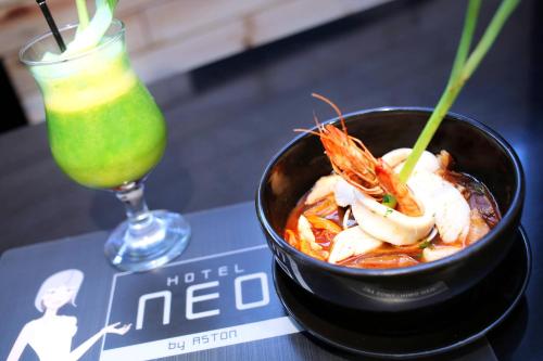 Food and beverages, Neo Dipatiukur Bandung by ASTON in Sekeloa Food and beverages, Neo Dipatiukur Bandung by ASTON in Sekeloa