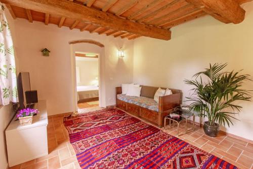 Appartamento con piscina e giardino - Lavanda in Peccioli Appartamento con piscina e giardino - Lavanda in Peccioli