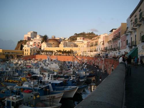 Miciosa - Immobilevante in Ponza Island Miciosa - Immobilevante in Ponza Island