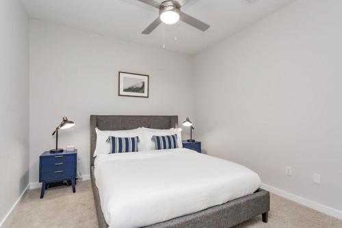 CozySuites TWO Astonishing Music Row Condos with parking