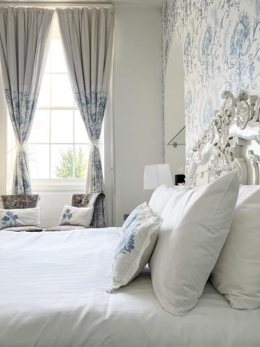 The Riverside House Hotel in Mildenhall The Riverside House Hotel in Mildenhall