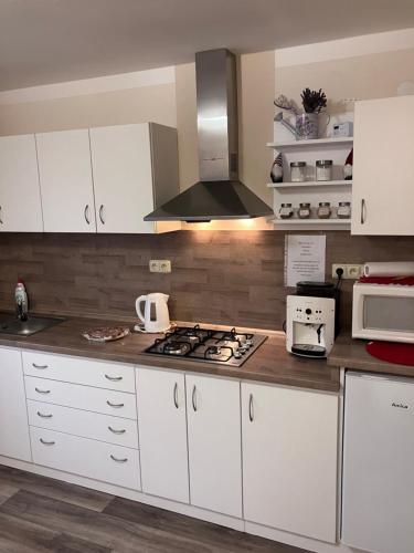 Konyha, U strýčka Příhody (U strycka Prihody) in Karolinka Konyha, U strýčka Příhody (U strycka Prihody) in Karolinka