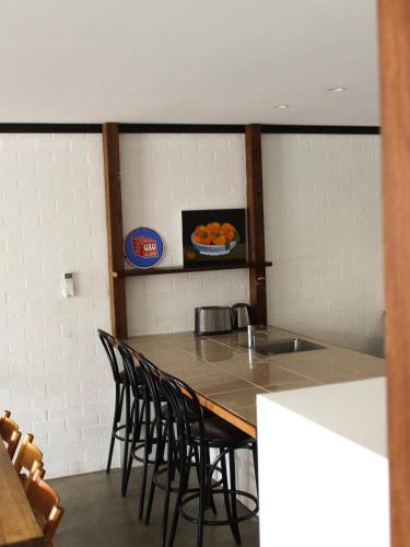 Large Modern 3BR 2 BATH Apt in Central Location for Families, Workers, Groups in ناررابونداه Large Modern 3BR 2 BATH Apt in Central Location for Families, Workers, Groups in ناررابونداه