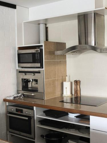 Large Modern 3BR 2 BATH Apt in Central Location for Families, Workers, Groups in ناررابونداه Large Modern 3BR 2 BATH Apt in Central Location for Families, Workers, Groups in ناررابونداه