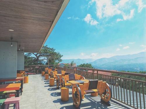 Evergreen Suites Cozy Baguio Loft Retreat in Bakakeng Evergreen Suites Cozy Baguio Loft Retreat in Bakakeng