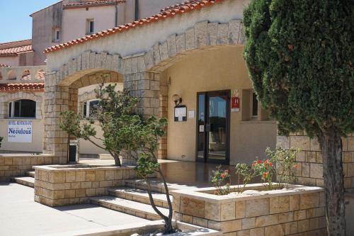 Entrada, Le Neoulous in Ceret Entrada, Le Neoulous in Ceret