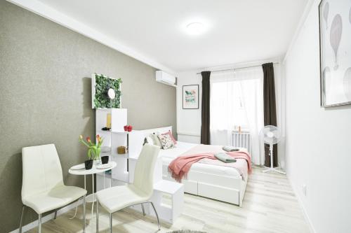 Zoli Lovely River Apartment by NW