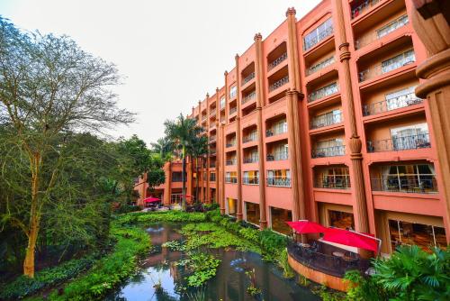 Vista exterior, Kampala Serena Hotel in Kampala Vista exterior, Kampala Serena Hotel in Kampala