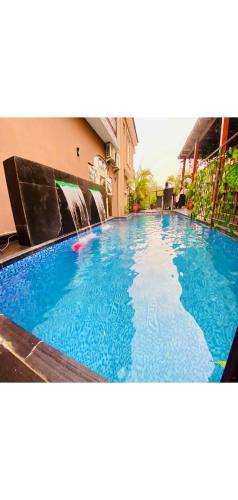 Swimming pool, Fountain Blu Hotel in Abeokuta Swimming pool, Fountain Blu Hotel in Abeokuta