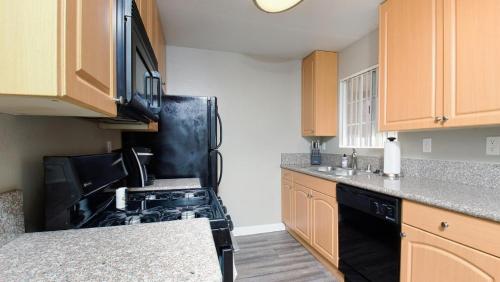 Landing Modern Apartment with Amazing Amenities (ID8118X32) in Temecula (CA) Landing Modern Apartment with Amazing Amenities (ID8118X32) in Temecula (CA)