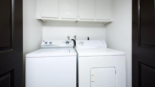 Landing Modern Apartment with Amazing Amenities (ID8118X32) in Temecula (CA) Landing Modern Apartment with Amazing Amenities (ID8118X32) in Temecula (CA)