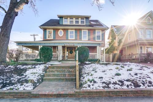 Spacious Home about 4 Blocks to Asbury Park Beach! in Asbury Park (NJ) Spacious Home about 4 Blocks to Asbury Park Beach! in Asbury Park (NJ)