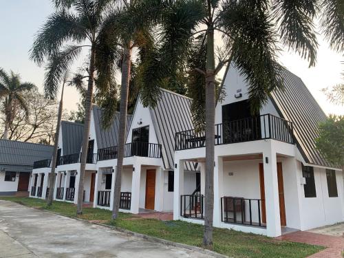 Rainbow House Resort in Kamphaeng Phet Rainbow House Resort in Kamphaeng Phet