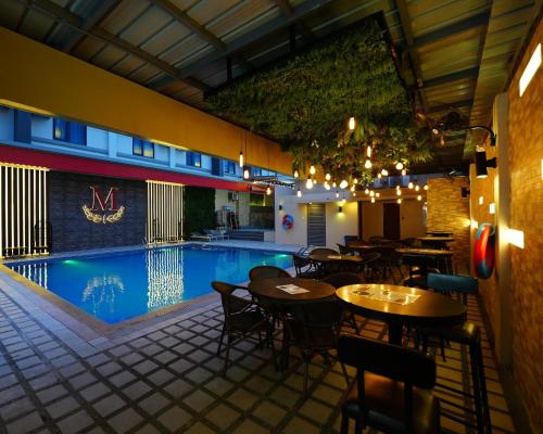 Restaurant, The Marison Hotel in Legazpi Restaurant, The Marison Hotel in Legazpi