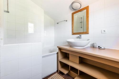 Bathroom, Residence Plagne Lauze - maeva Home - Appartement 4 pieces 8 personnes Selection MAE-4893 in La Plagne Bathroom, Residence Plagne Lauze - maeva Home - Appartement 4 pieces 8 personnes Selection MAE-4893 in La Plagne
