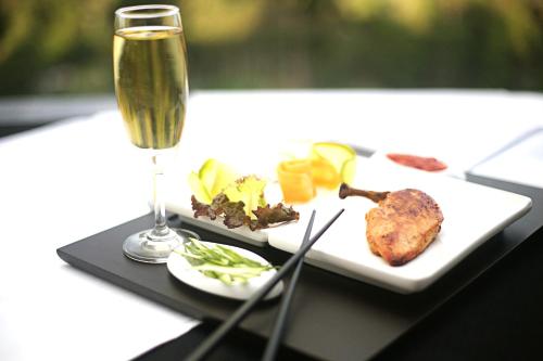 Food and beverages, Hotel Gem Park Ooty near Botanical Gardens Food and beverages, Hotel Gem Park Ooty near Botanical Gardens